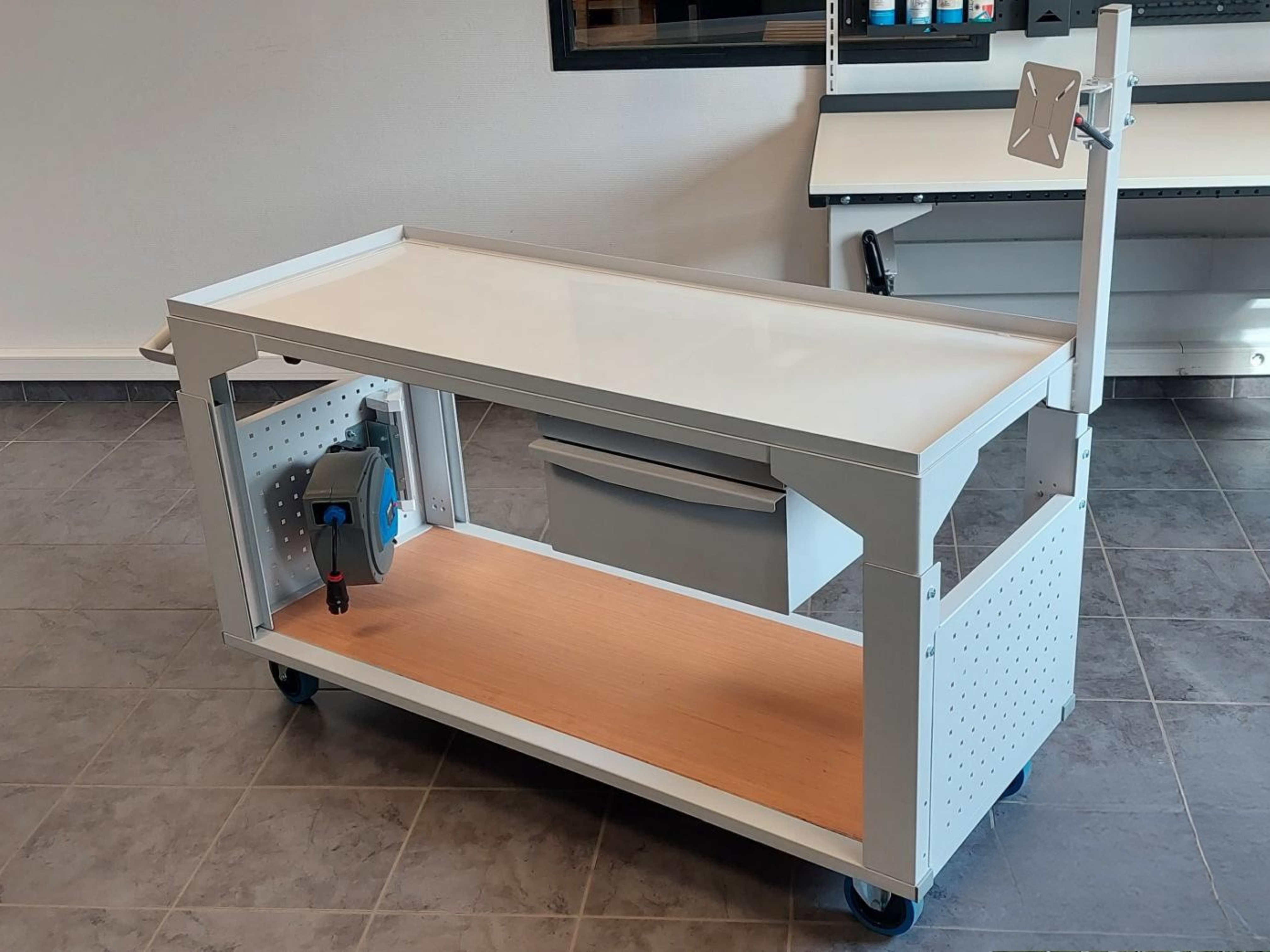 chariot-de-production-sur-mesure