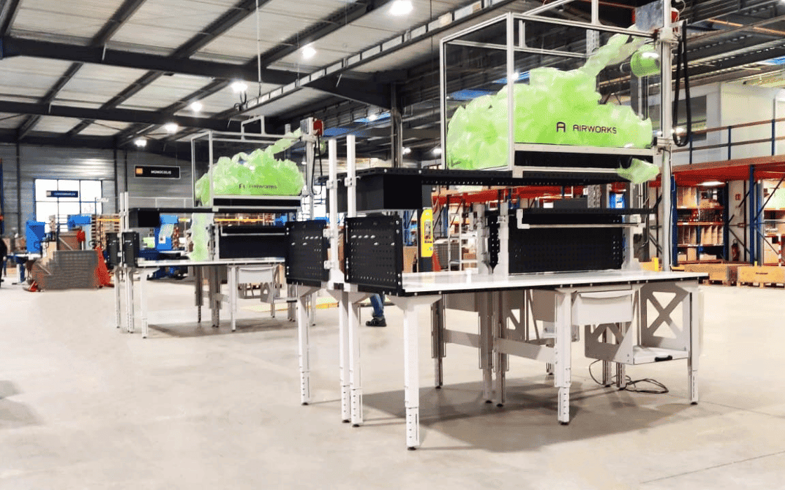 r&eacute;alisation de tables dos &agrave; dos &eacute;quip&eacute; de solution de calage bulles dans un entrepot 